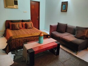 2 quartos, ferros/tábuas de passar roupa, Wi-Fi, roupa de cama