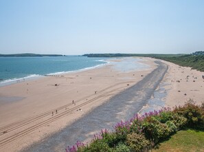 House | Beach - Standard Family Room for 4 (Tenby)