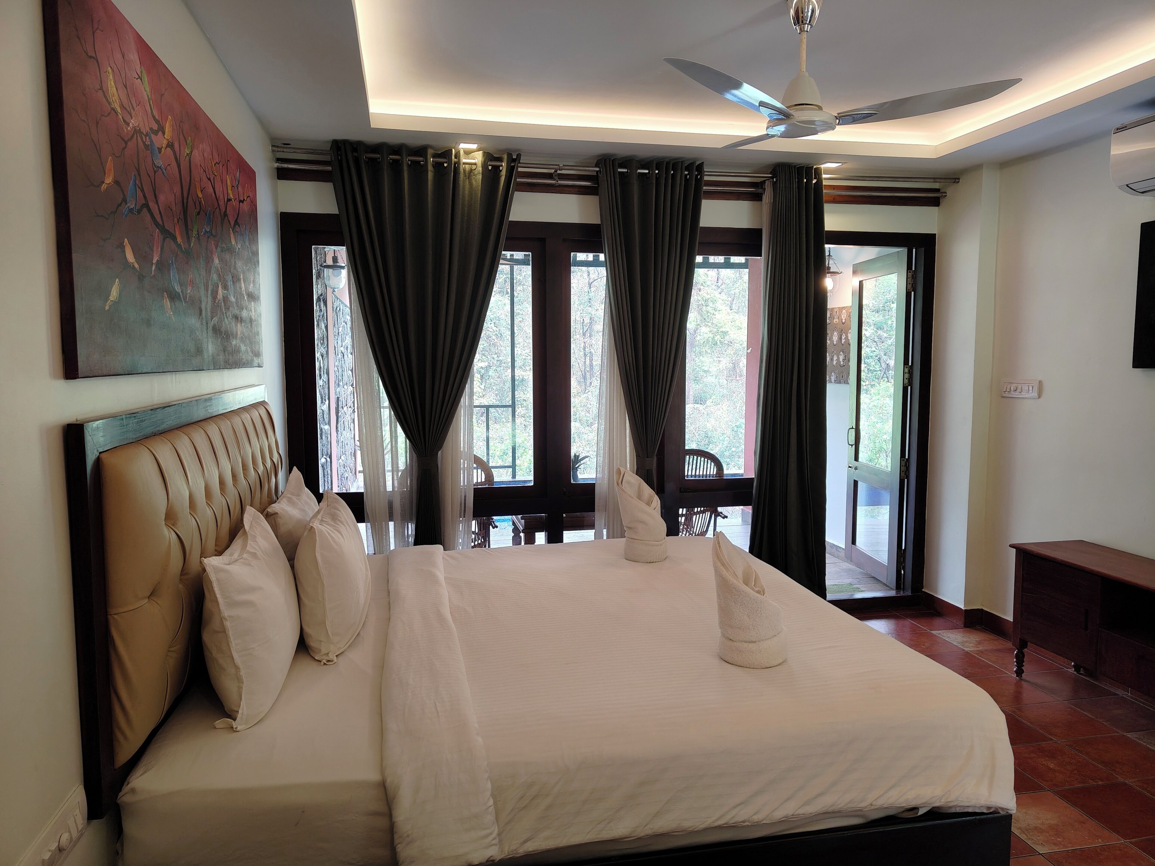 Exclusive Double Room, River View | Langsir/tirai gelap terus, seterika/papan seterika, Wi-fi percuma 