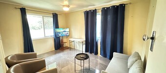 Renovated 5 BR Home with 4 A/C and Free Parking