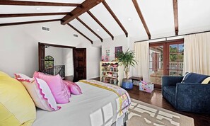 6 habitaciones, wifi y ropa de cama 