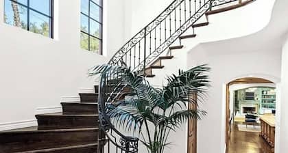 Exceptional 6-bedroom estate in beautiful Montecito, with remarkable provenance