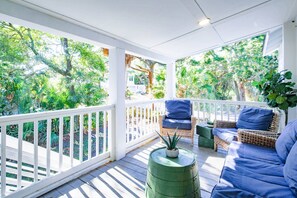 Terrace/patio - Two Master Suites, Covered Deck & One Block Walk to Beach - Get Your Toes in the Sand in Minutes! (Folly Beach)