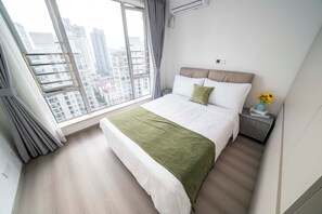 Superior Apartment, 3 Bedrooms, Balcony, City View | Desk, laptop workspace, free WiFi - Tyms 3BR 2BA Apt near Xujiahui Metro  (Shanghai)