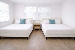 Iron/ironing board, WiFi, bed sheets - Comfortable 2BR Residence with Top-Tier Amenities (Sherman)