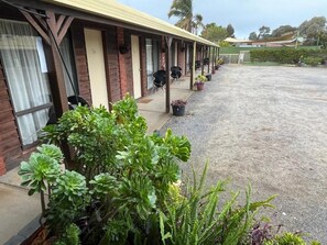 Terrace/patio - Barham Riverland Motel (Barham)
