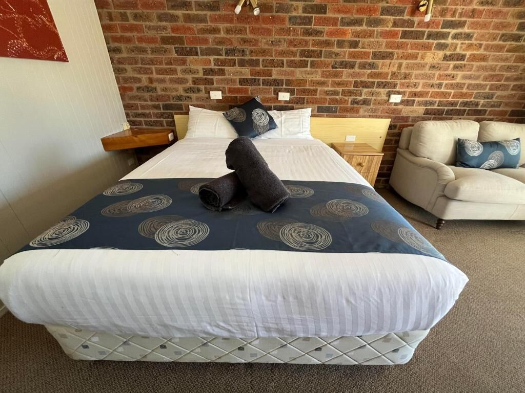 Standard Room, Courtyard View | Desk, free WiFi, wheelchair access