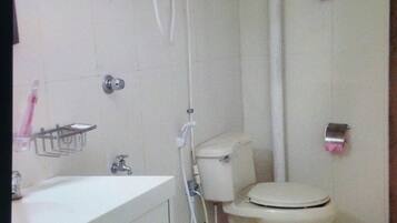 Free toiletries, towels, soap, shampoo