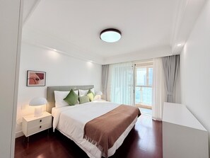 ซูพีเรียอพาร์ทเมนท์, 2 ห้องนอน, ระเบียง, วิวเมือง | โต๊ะทำงาน, พื้นที่ทำงานแบบใช้แล็ปท็อป, Wi-Fi ฟรี