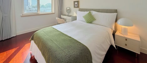 Appartement Supérieur, 2 chambres, balcon, vue ville | Bureau, espace de travail pour ordinateur portable, Wi-Fi gratuit