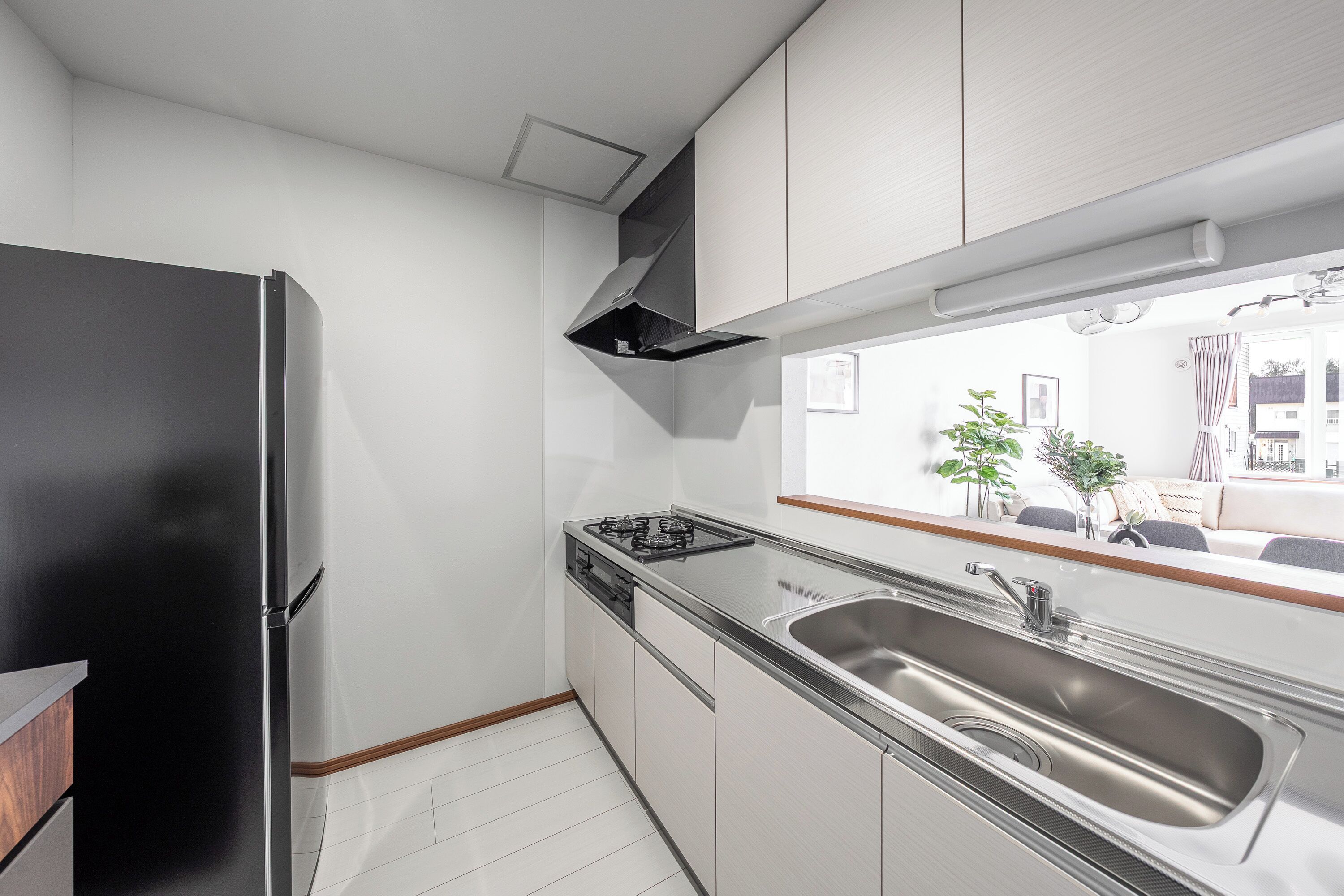 Apartment | Private kitchen | Fridge, microwave, stovetop, highchair