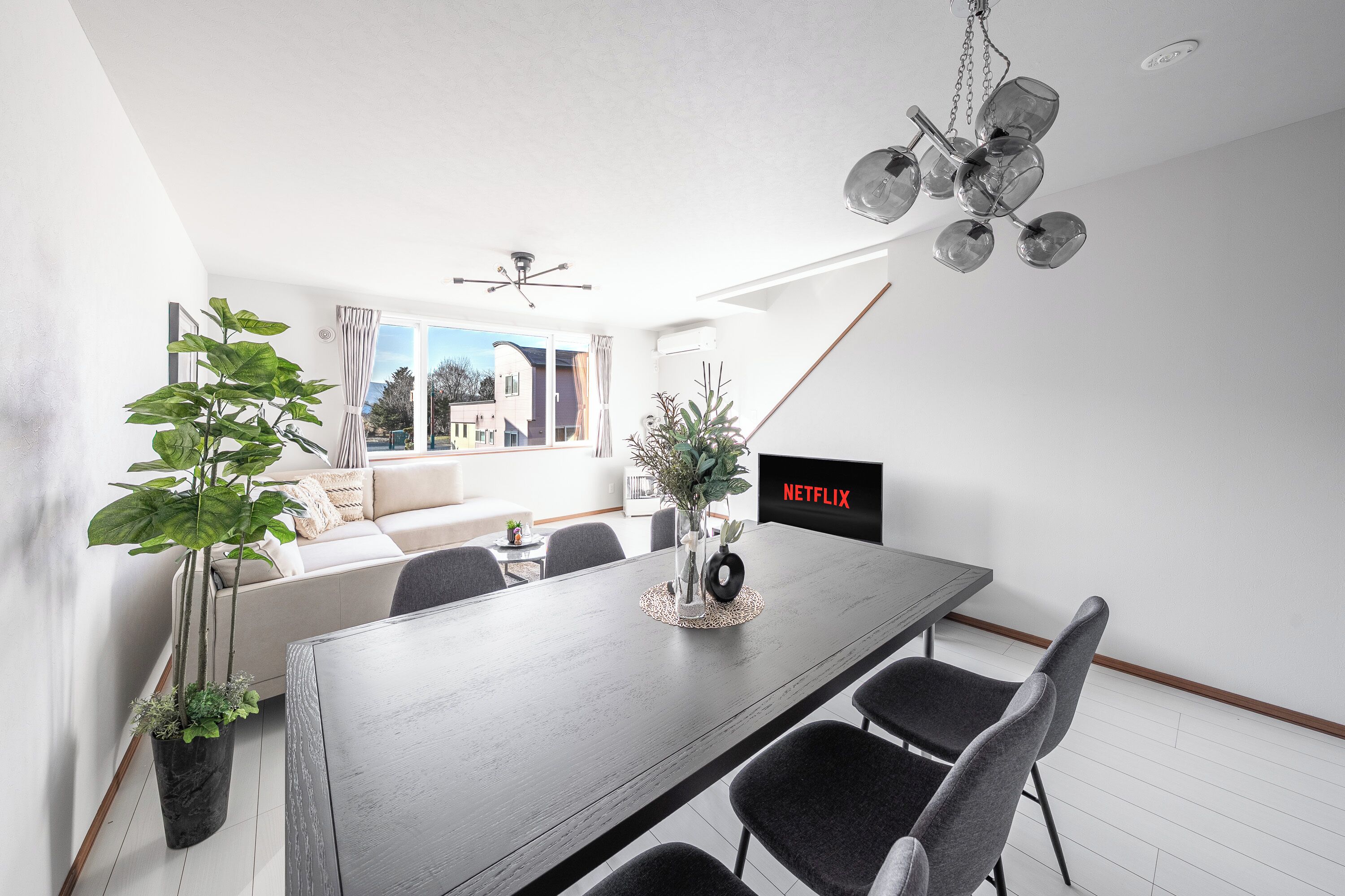Apartment | Dining