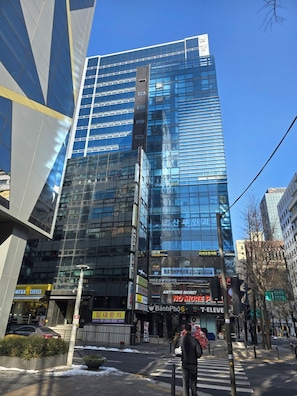 Front of property - AKA STAY Myeongdong (Seoul)