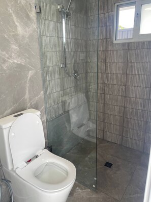 Yhteismajoitus, 1 makuuhuone | Kylpyhuone