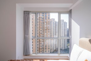 Superior Apartment, 3 Bedrooms, Balcony, City View | Interior - Tyms Tianshan 3BR 2BA near Suzhou Creek (Shanghai)