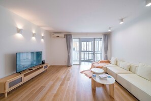 Superior Apartment, 3 Bedrooms, Balcony, City View | Living area - Tyms Tianshan 3BR 2BA near Suzhou Creek (Shanghai)