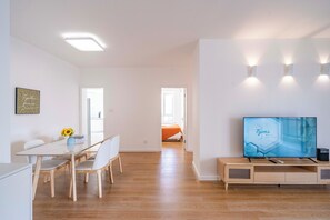 Dining - Tyms Tianshan 3BR 2BA near Suzhou Creek (Shanghai)