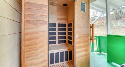 Main St Apt w/ Pool Table & Sauna in Westernport!