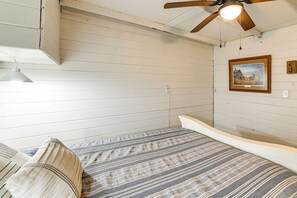 5 chambres, bureau, accès Internet, draps fournis