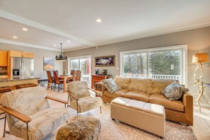 Fernseher, Kamin, Videospiele, Bücher