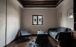 Loft superluxo, sacada, vista para a montanha | Área de estar