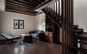 Loft Luxe, balcon, vue montagne | Coin séjour