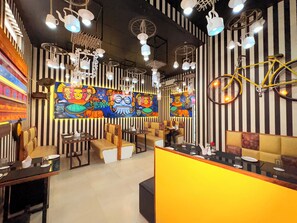 Dining - Hotel Puri Waves (Puri)