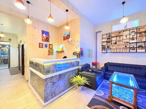 Lobby - Hotel Puri Waves (Puri)