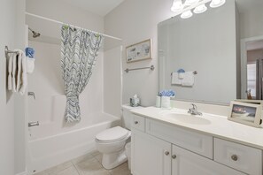 Hair dryer, towels - Golfer’s Paradise w/ Pool! 6 Mi to Myrtle Beach (Myrtle Beach)