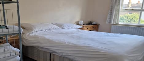 Apartment | 1 bedroom, laptop workspace, iron/ironing board