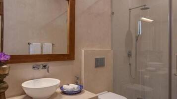 Double Room, Garden View | Bathroom