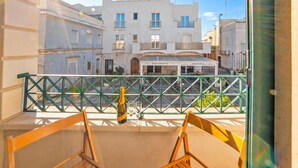 Familie appartement, 2 slaapkamers, balkon (SeaEscape San Foca - Duplex with) | Terrein van de accommodatie