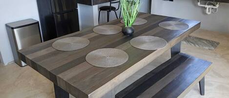 舒适开间套房, 阳台, 花园景观 | 私人厨房