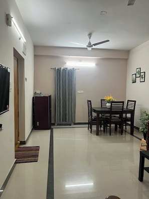 Family Apartment, 2 Bedrooms, Non Smoking, Balcony | Dining - Premium 2BHK Gachibowli Walk to AIG- ISB-Microsoft (Hyderabad)