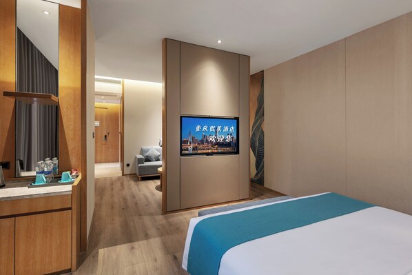 Luxury Double Room, City View