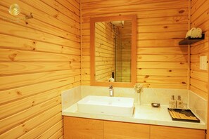 Deluxe Bungalow, Garden View | Bathroom | Shower, hair dryer, towels, soap - Amazing Island Resort (Tp Bien Hoa)