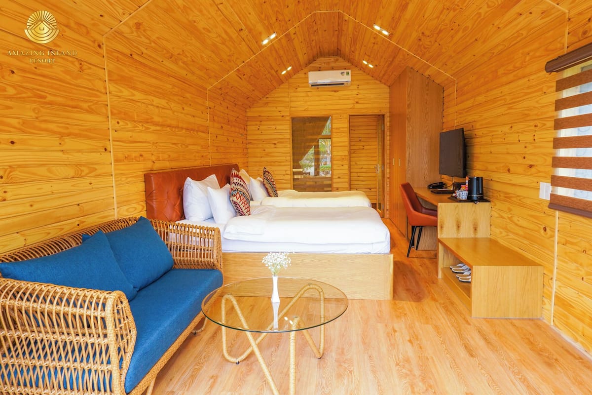 Deluxe Bungalow, Garden View | In-room safe, desk, iron/ironing board, free WiFi