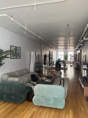 Interior - 2k square foot SoHo loft with private keyed elevator (New York)