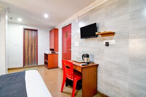 Quarto casal clássico, vista para a cidade | Wi-Fi de cortesia