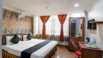 Quarto casal luxo, vista para a cidade | Wi-Fi de cortesia