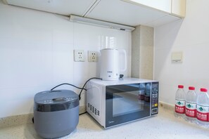 Interior - Tyms Gubei Apt 2BR Residence near Gubei (Changning District, Shanghai, China)