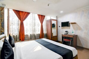 华丽双人房, 城市景观 | 客房内保险箱、遮光窗帘、熨斗/熨衣板、免费 WiFi