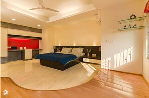 Desk, free WiFi - Cherrys By Soumils Stays (Alibag)