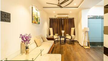 Deluxe Villa | Living area