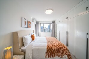 Superior Apartment, 2 Bedrooms, City View | Free WiFi - Tyms Jinhongqiao High-End 3BR 2BA  (Shanghai)