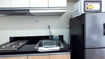 Shared Dormitory, 1 Bedroom, Balcony | Interior