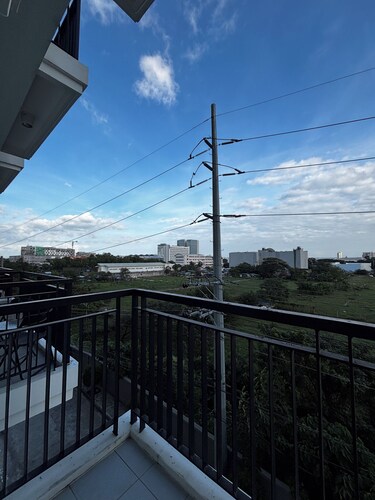 Room-peaceful Escape Modern Studio Stay