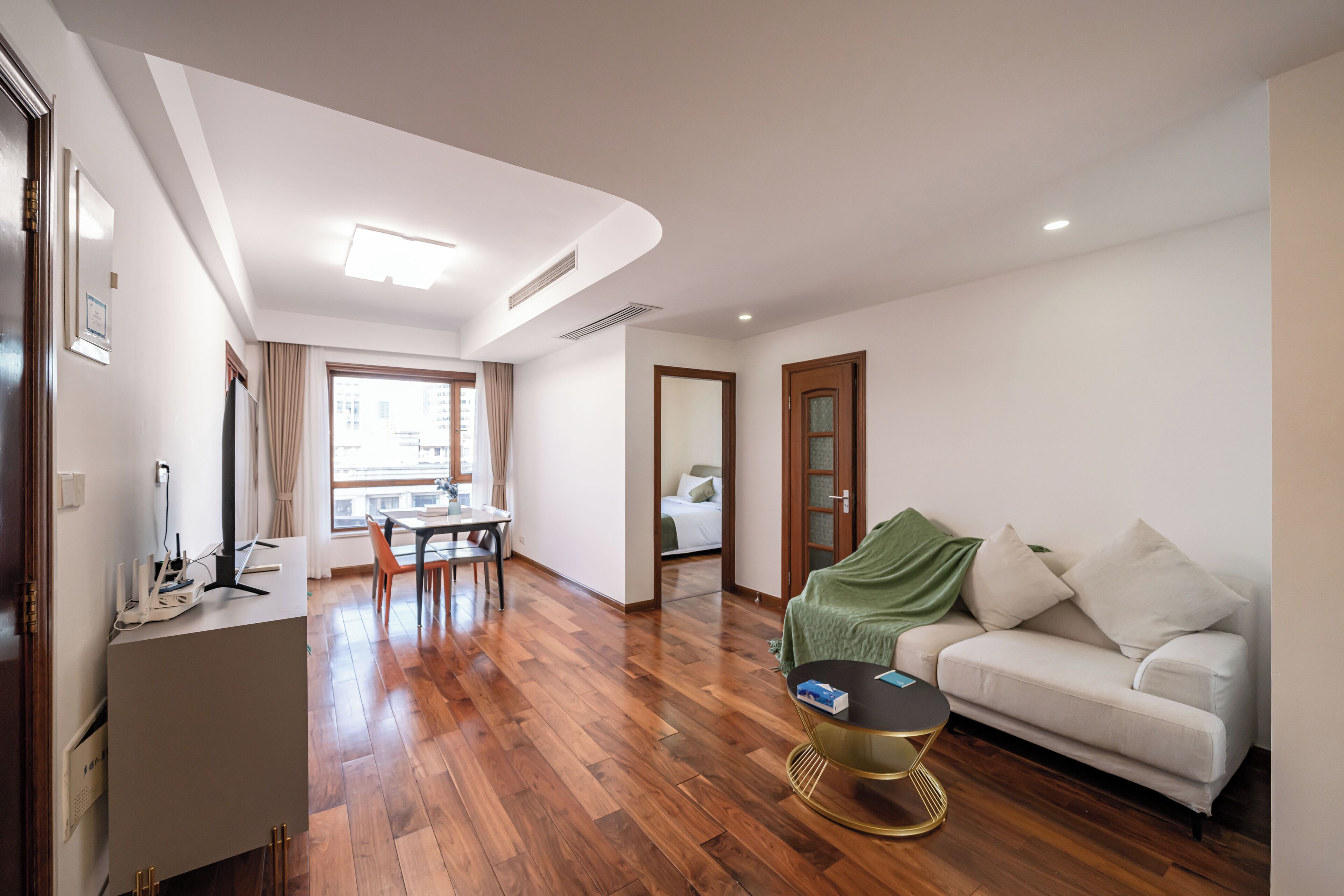 Apartamento superior, 2 habitaciones, balcón, vistas a la ciudad | Zona de estar