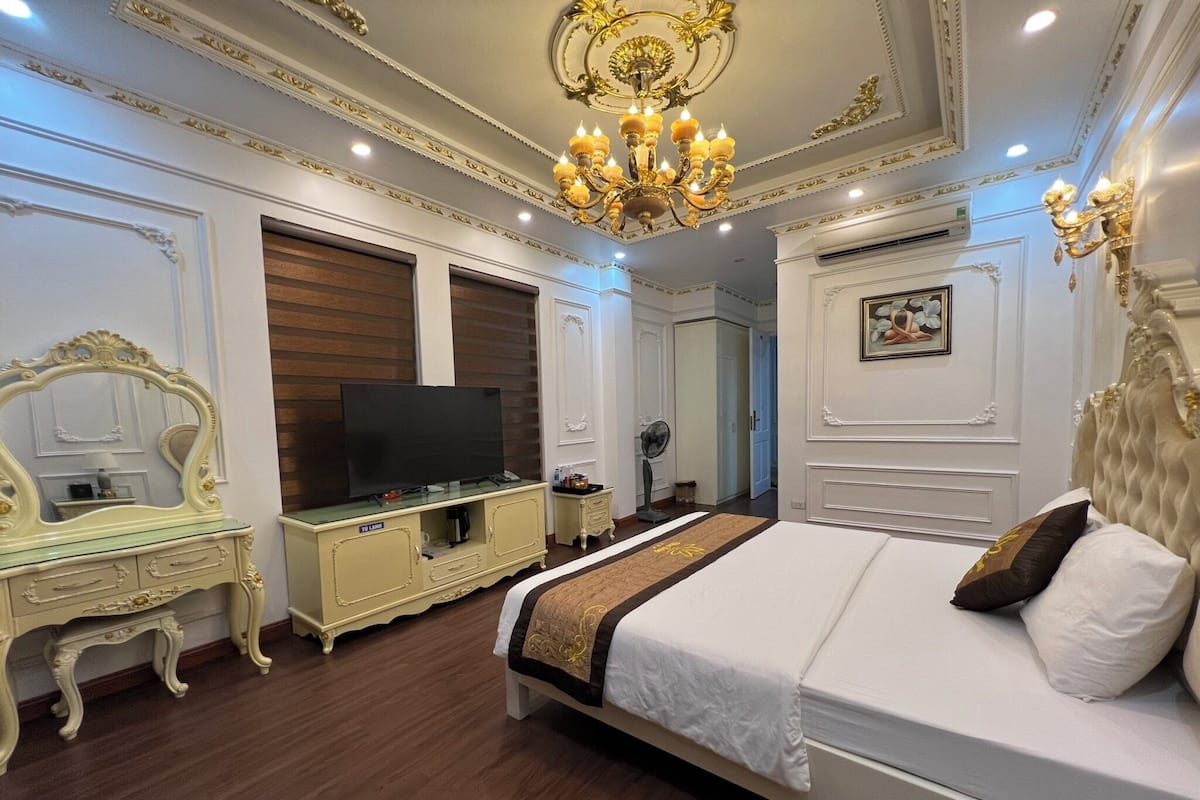 Basic Double Room, Balcony, Beach View | Desk, free WiFi