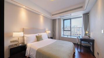 Superior Apartment, 3 Bedrooms, Balcony, City View